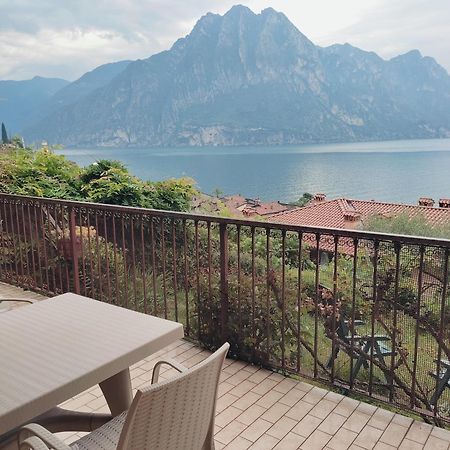 Iseolakerental - Riva House Riva di Solto Kültér fotó
