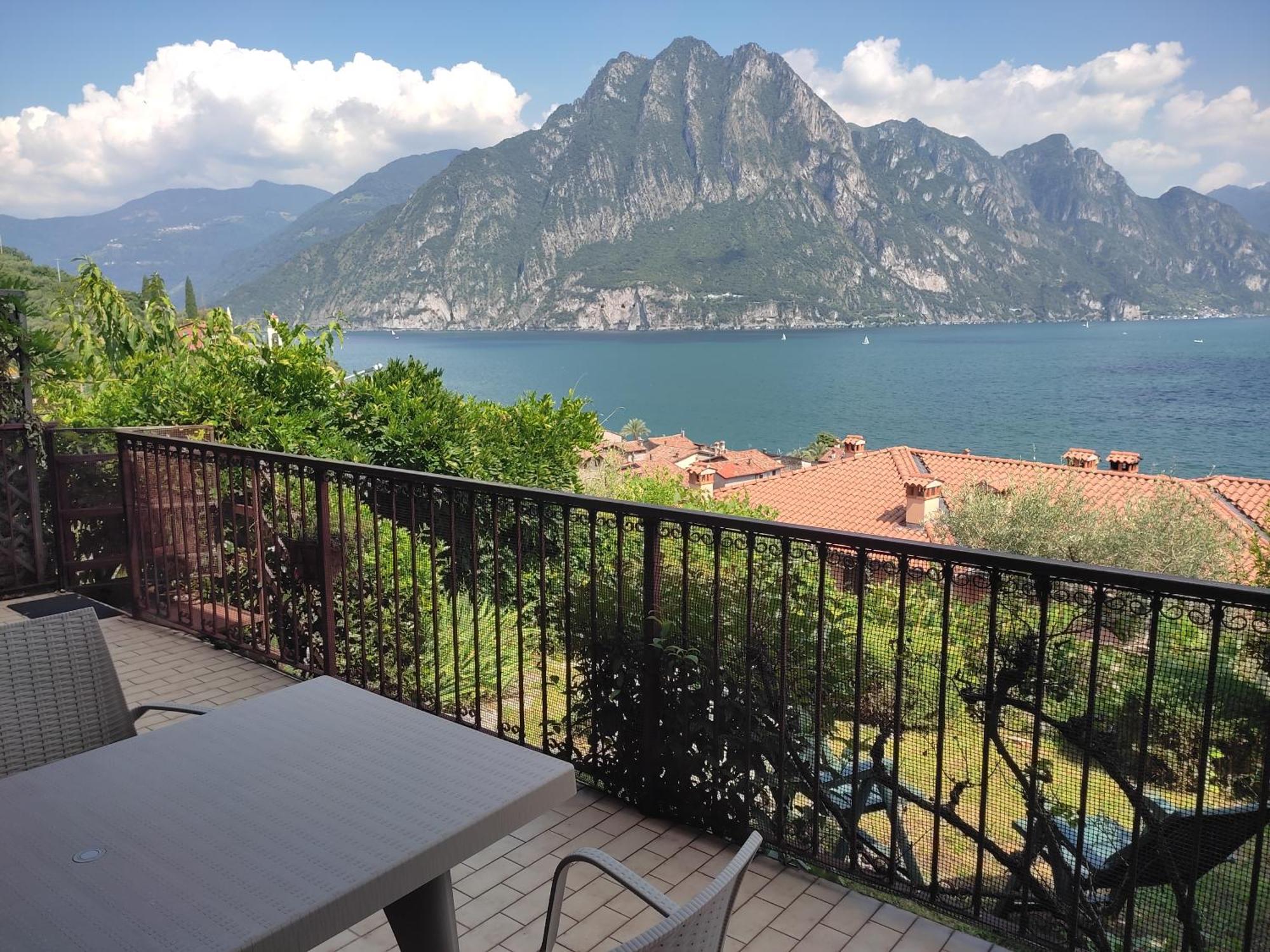 Iseolakerental - Riva House Riva di Solto Kültér fotó